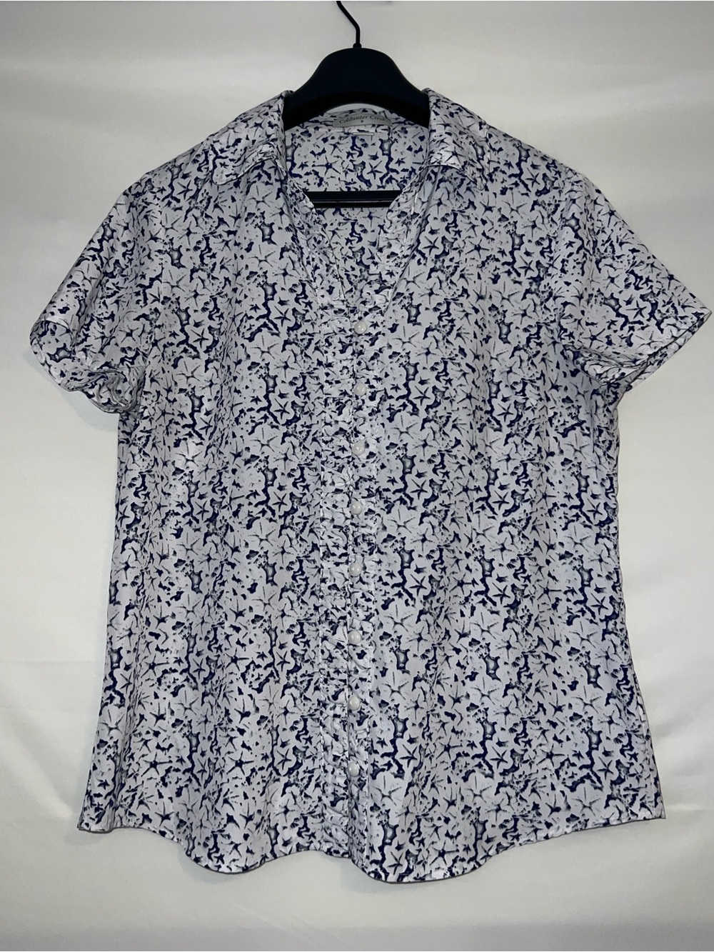 Coldwater Creek White & Navy Floral Short Sleeve Button-Down Shirt